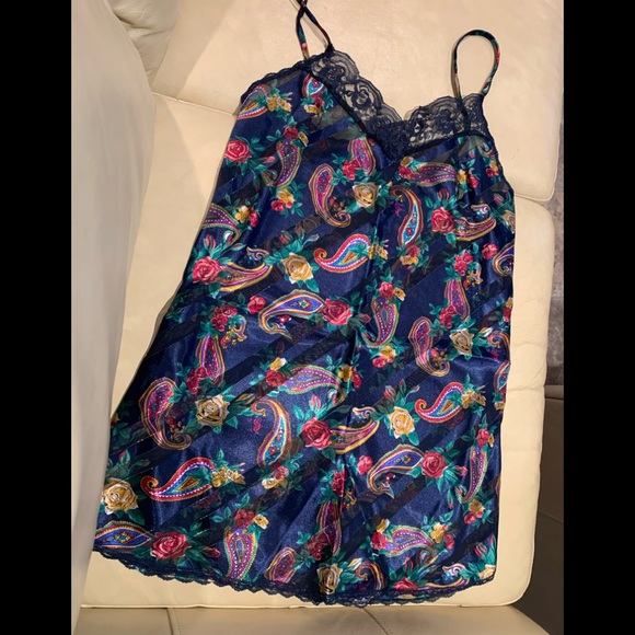 Vintage Chemise - Picture 5 of 7